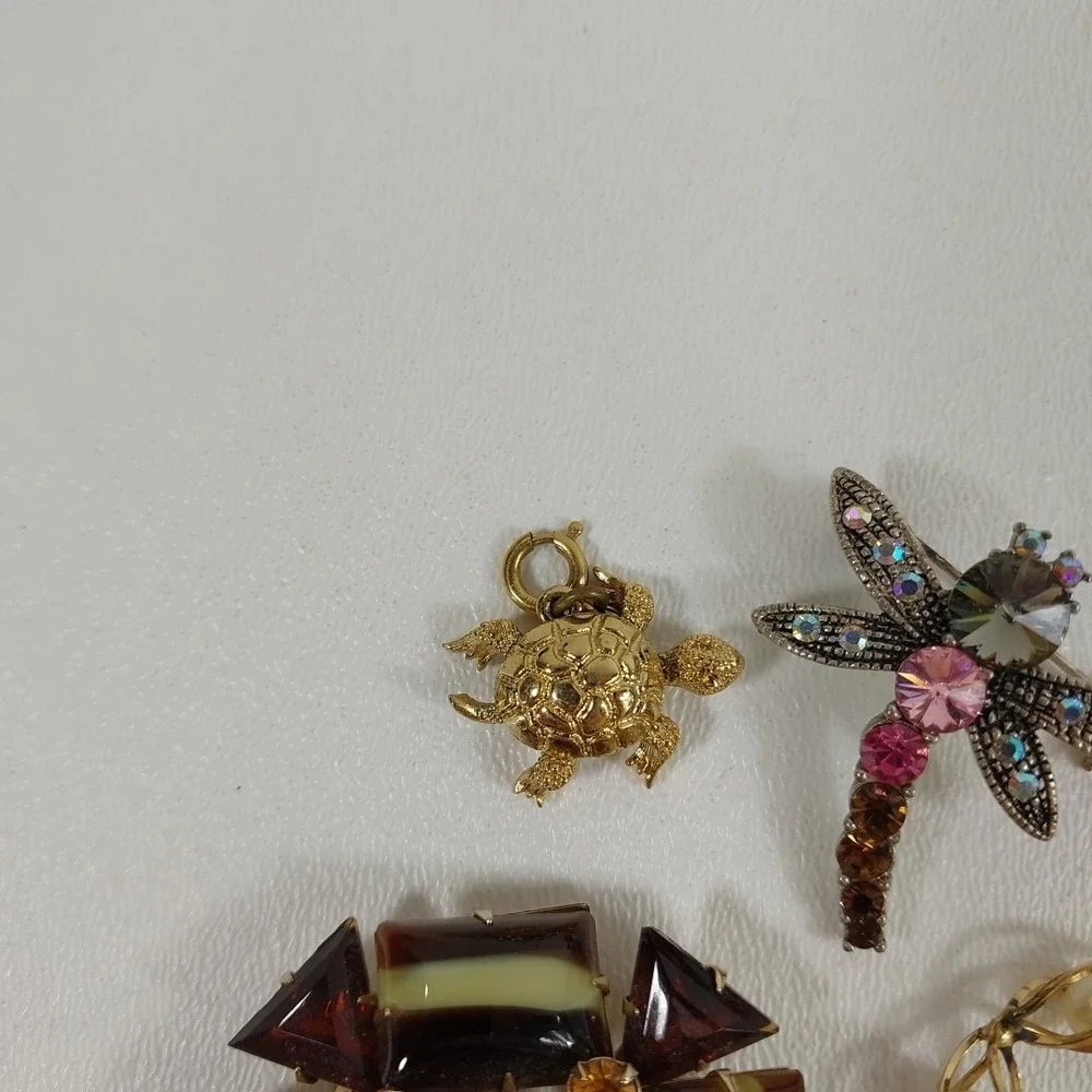 Vintage Lot Of 4 Small Rhinestone Wearable Brooch Pins Turtle Charm Dragonfly‎